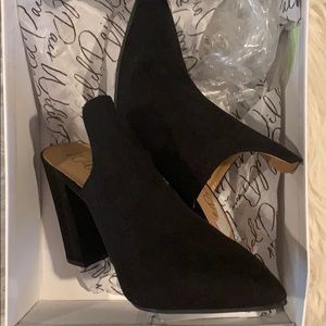 Wild rose clogs size 8.5🔥new new